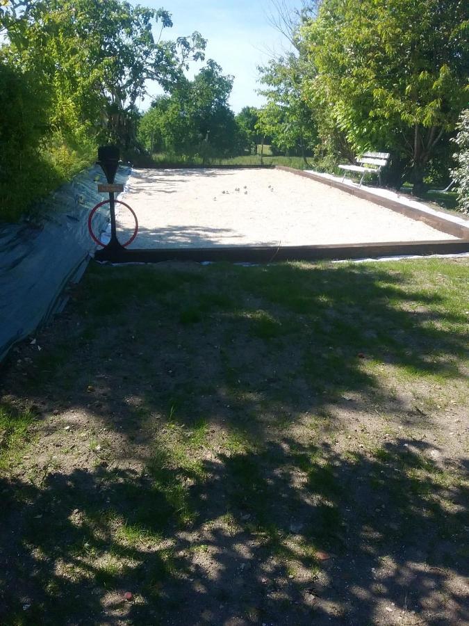 Villa Charmante A Bosset Avec Piscine Partagee Εξωτερικό φωτογραφία