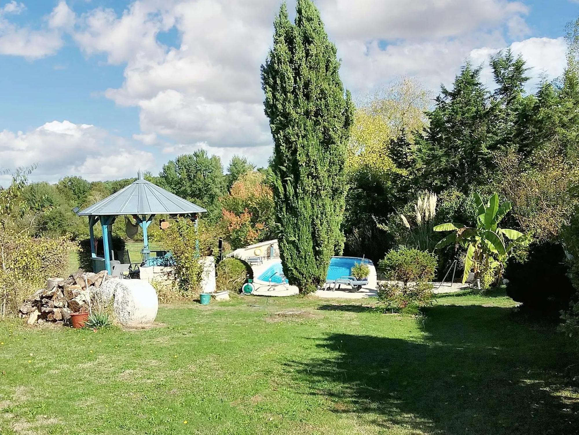 Villa Charmante A Bosset Avec Piscine Partagee Εξωτερικό φωτογραφία